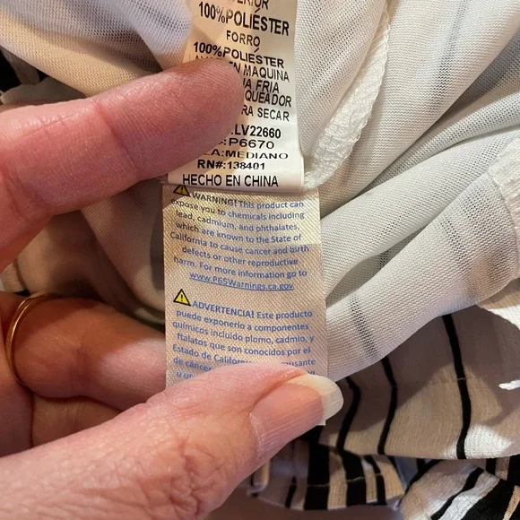 Love Striped Black & White Paper Bag Shorts w/Pockets & Tie-Waist, Size Medium - Picture 11 of 12